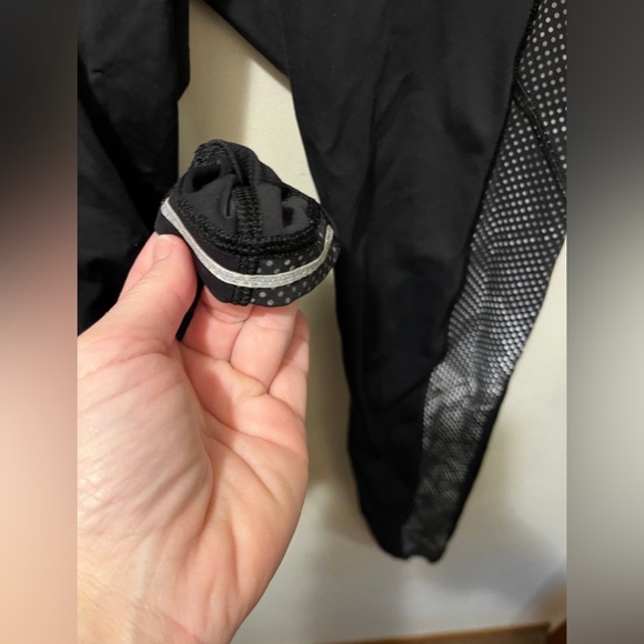 Lululemon special edition speed tight reflective‎ ravish reptile sz 6 - Picture 7 of 9